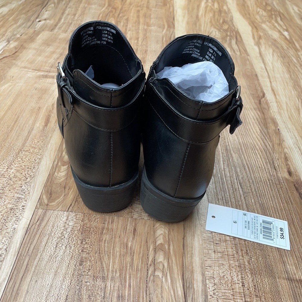 Universal Thread boots - Picture 2 of 3